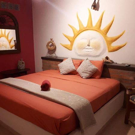 Margaritas Hostel Puerto Vallarta Eksteriør bilde