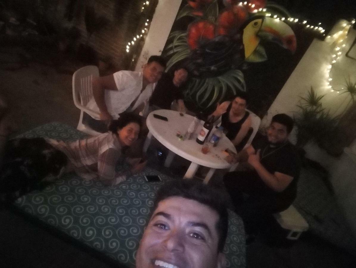 Margaritas Hostel Puerto Vallarta Eksteriør bilde